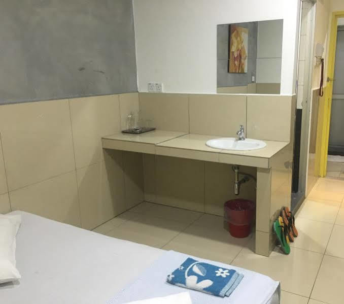 Hotel Abby Igb Tasek Ипох Екстериор снимка